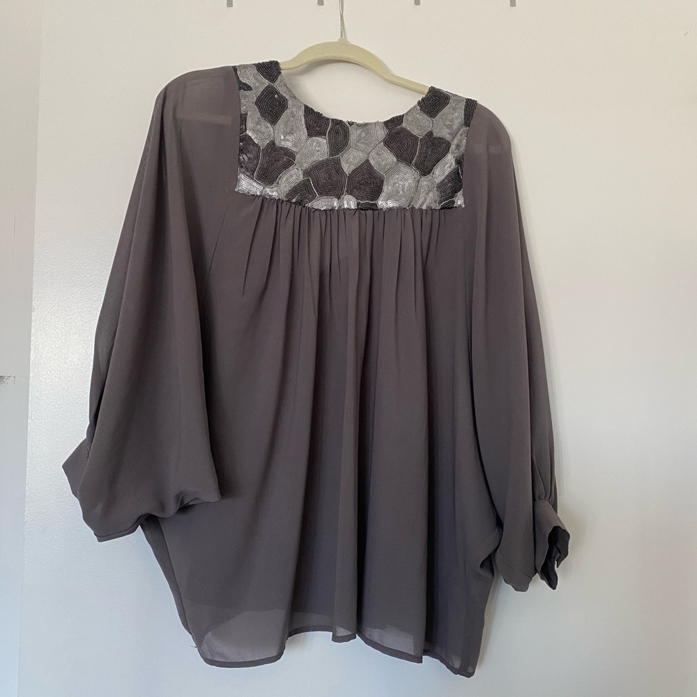 Flowy blouse - worn two ways! | medium